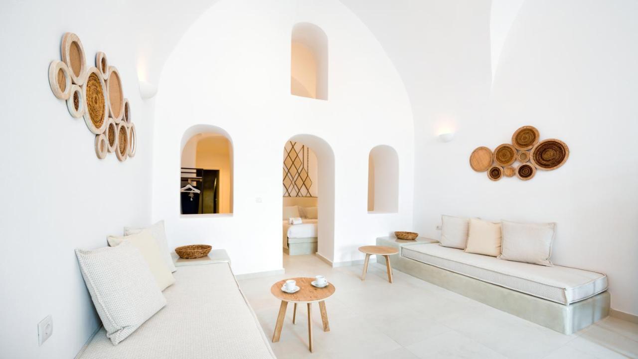 Iriana Suites Fira  Exterior photo