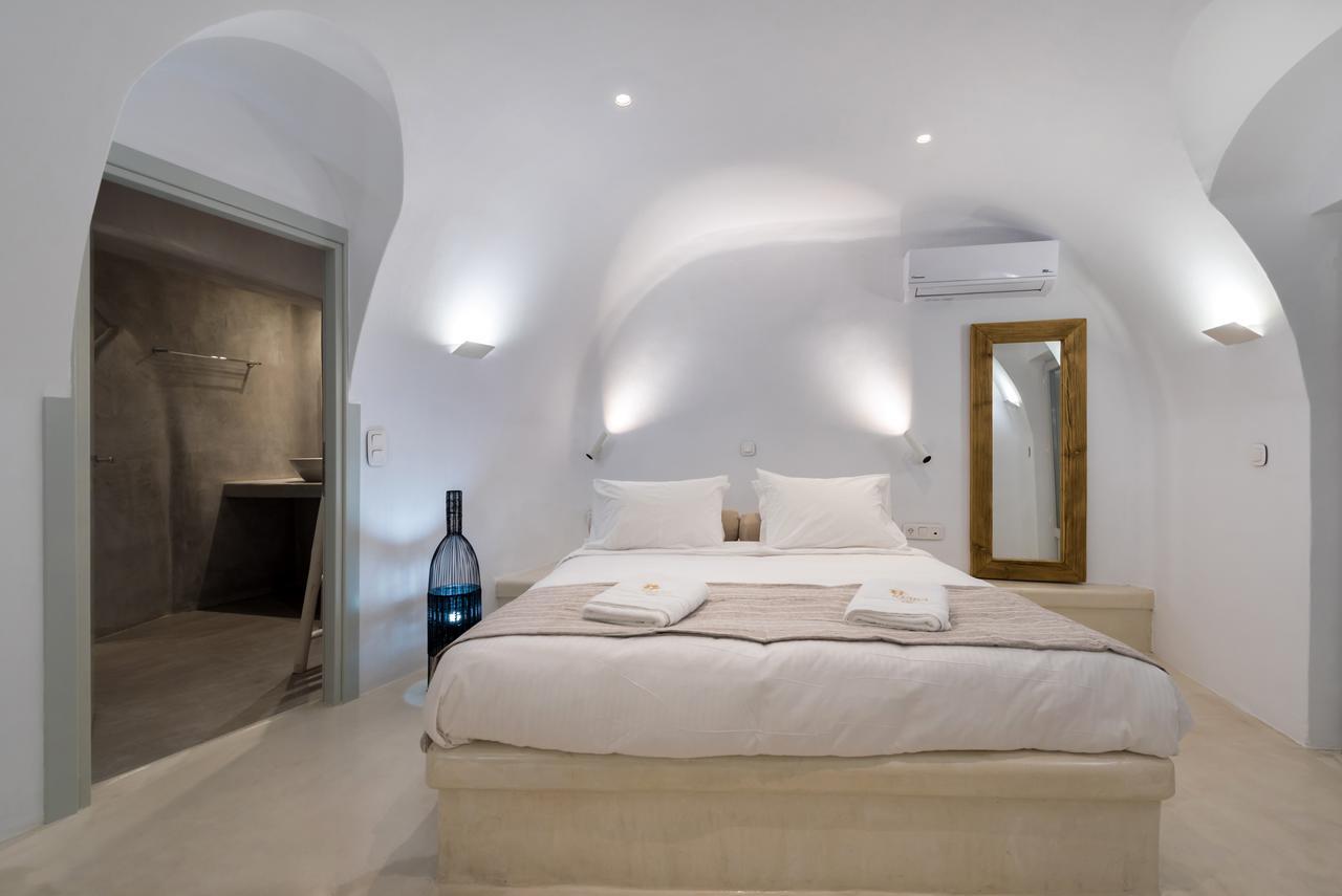 Iriana Suites Fira  Exterior photo