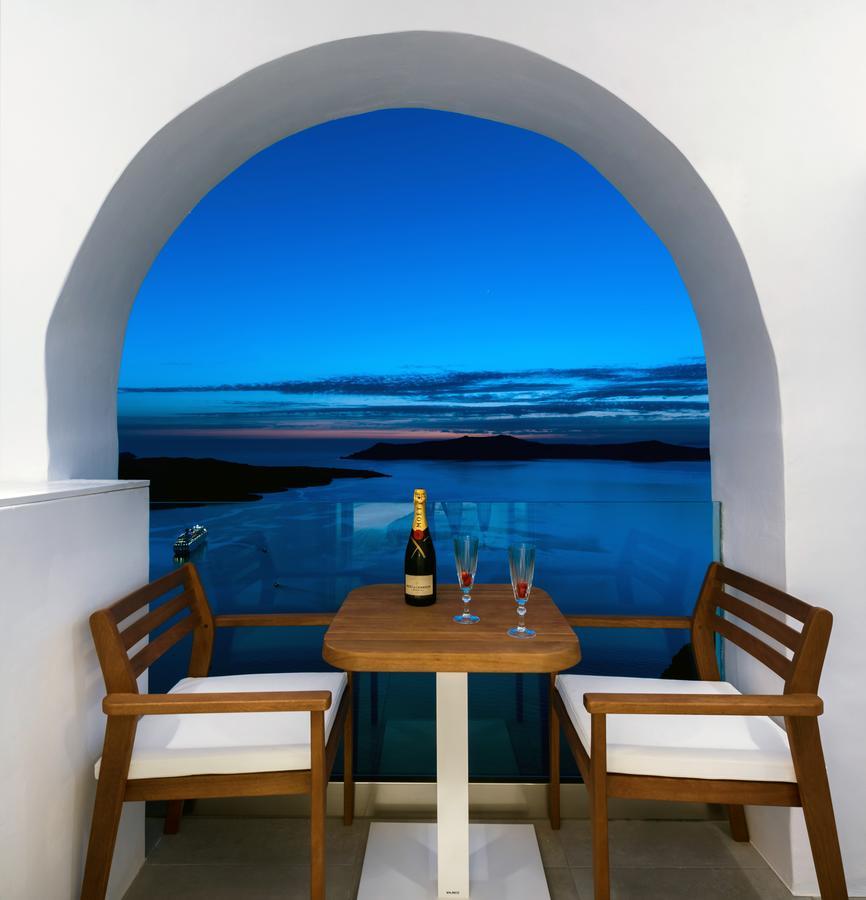 Iriana Suites Fira  Exterior photo