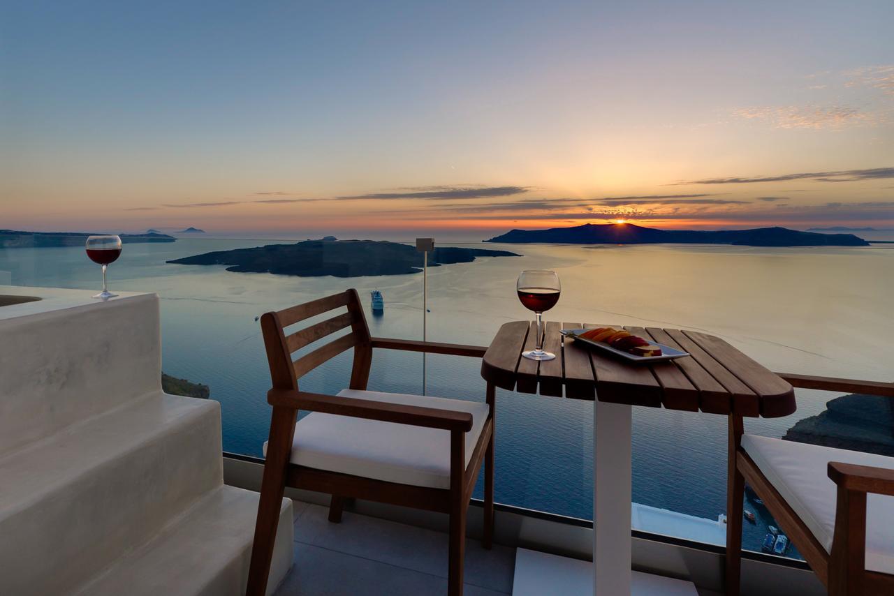 Iriana Suites Fira  Exterior photo