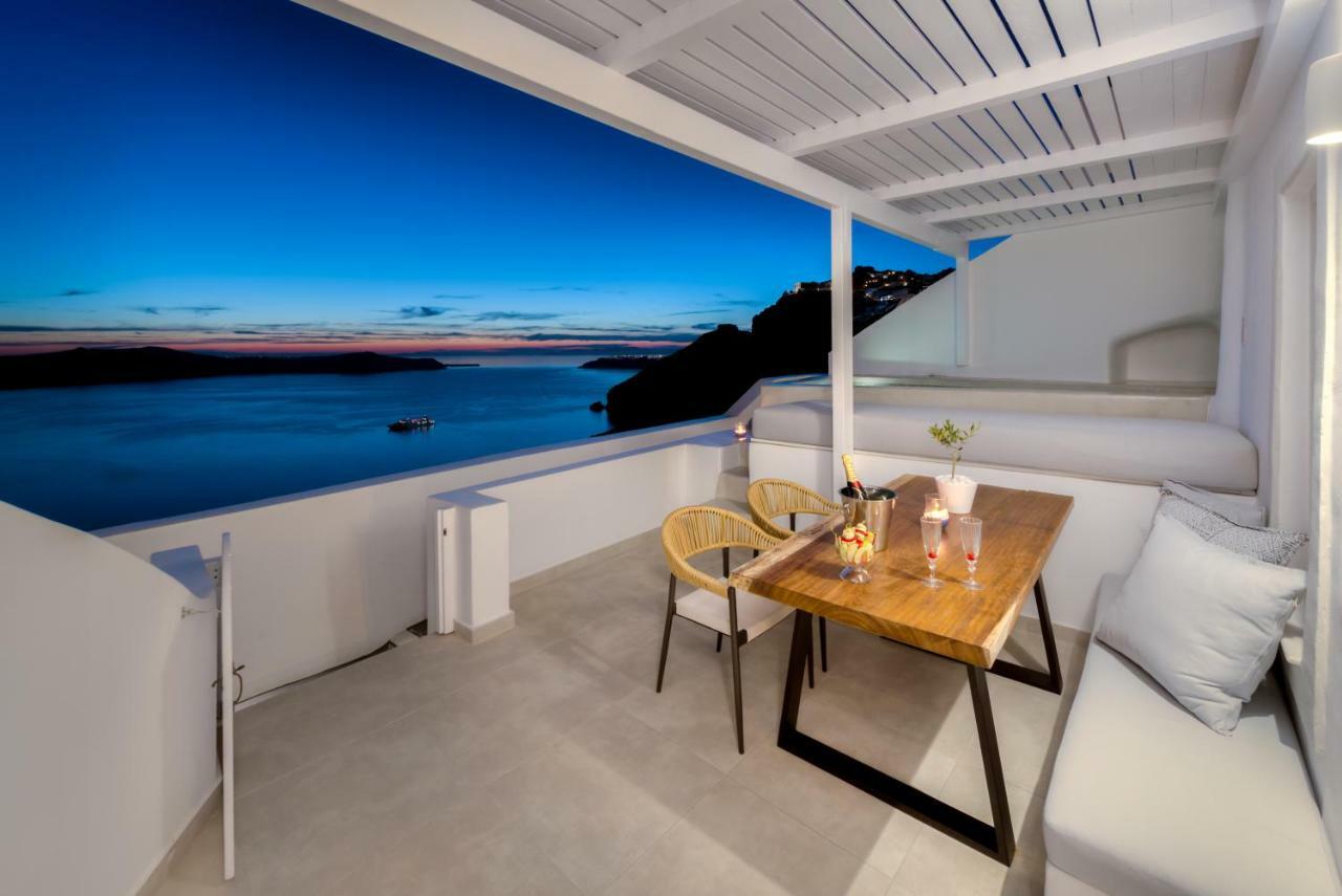 Iriana Suites Fira  Exterior photo